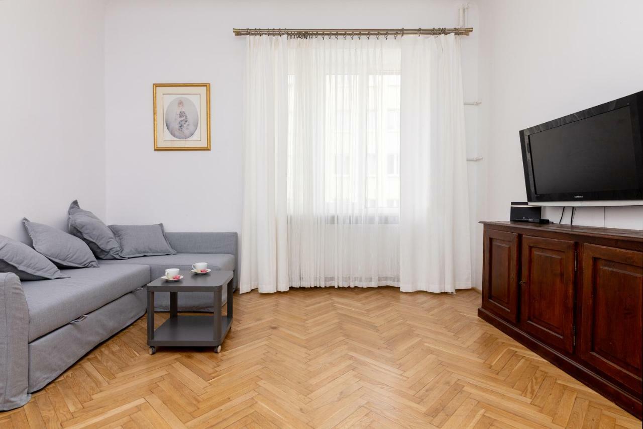 Apartment Powisle Superior Warsaw